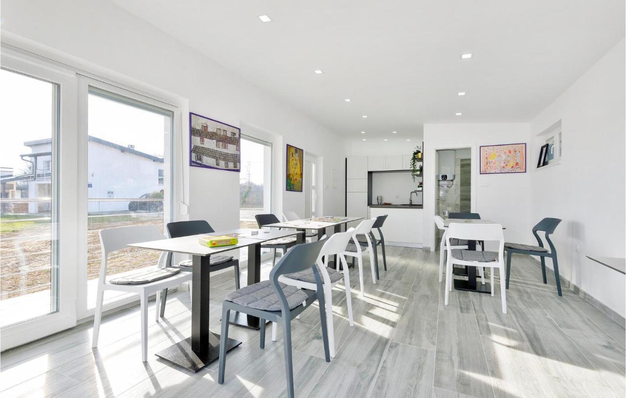 8 Bedroom Lovely Home In Durdevac Ðurđevac 外观 照片
